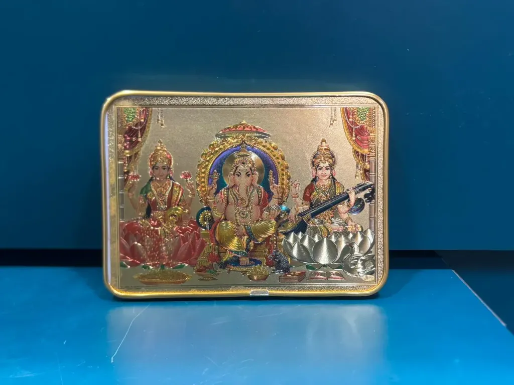 GOLDEN SMALL PHOTO / गोल्डन छोटा फोटो