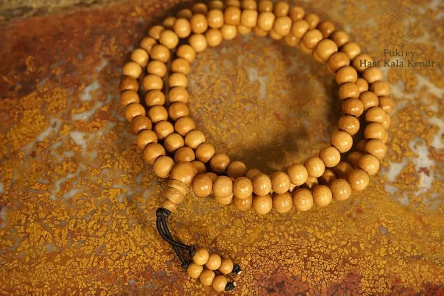 CREAM MALA (CHANDAN) / क्रीम माला (चंदन)